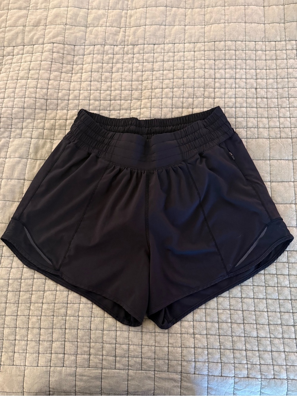 Lululemon Hotty Hot High-Rise Lined Short 4"